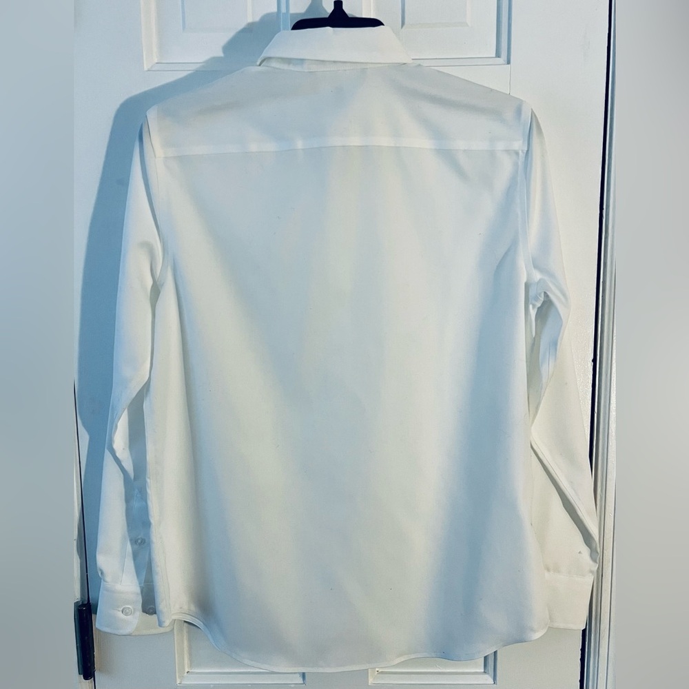 NWOT JONES NEW YORK (Signature) Classic Button-Front Women's Blouse. Size: Small - Picture 6 of 10